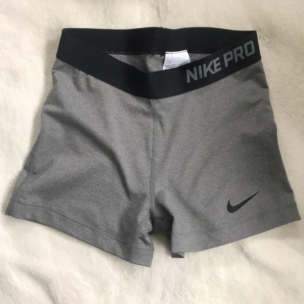 Nike Pro Dri-Fit shorts - Medium